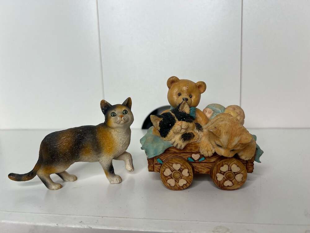AGC Pets Collection Friendship Wagon Figurine with Teddy Bear and Kittens